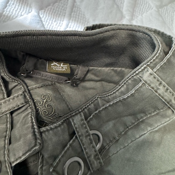 Bomber Jacket - Picture 2 of 6